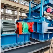 對輥破碎設(shè)備的生產(chǎn)特點以及正確的安裝順序